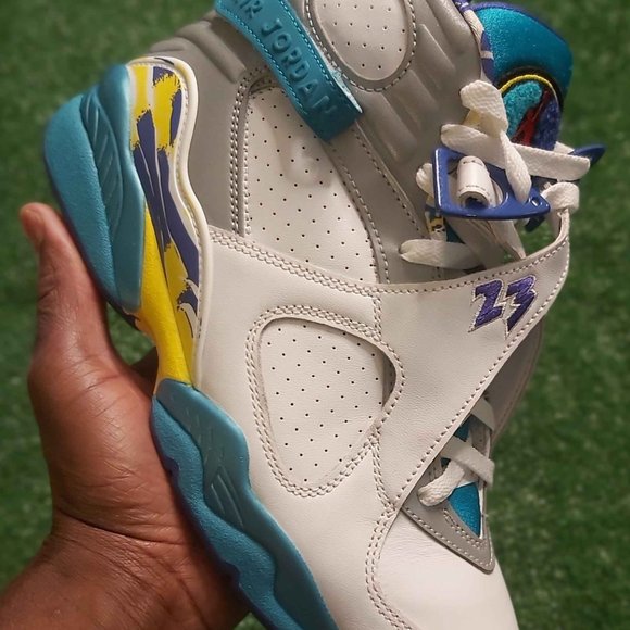 AIR JORDAN 8 RETRO "WHITE AQUA" 2019 - Picture 1 of 7